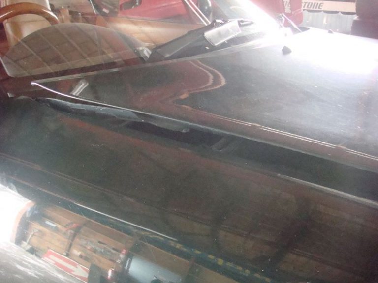 ボンネットヒンジ交換