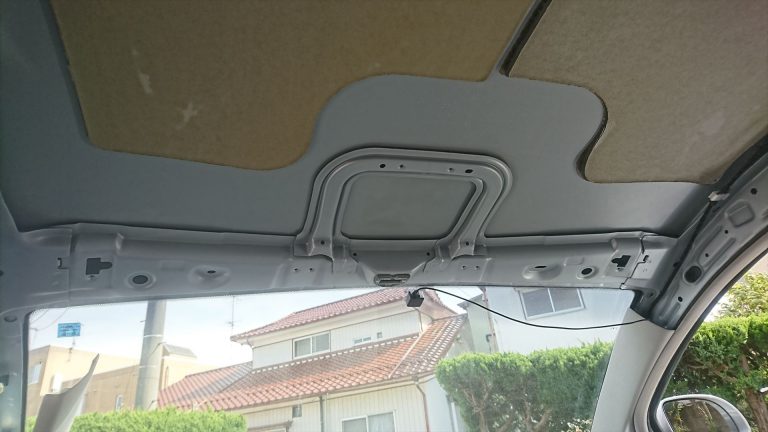 ニュービートルの天井外し