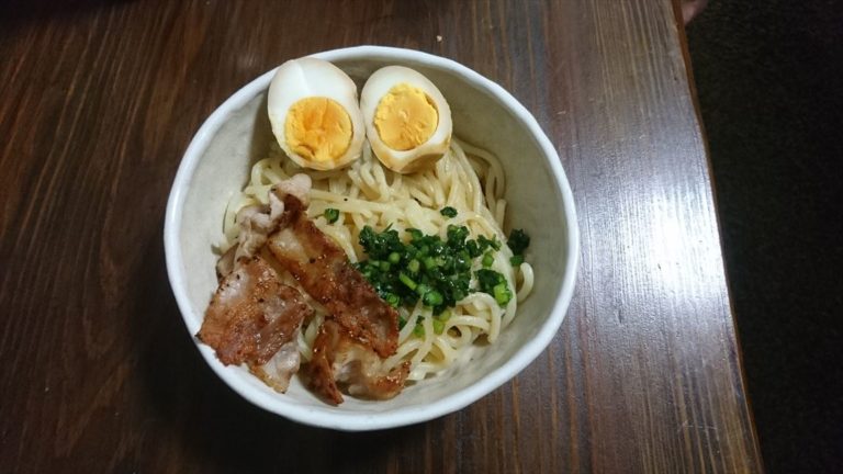 ヌードルメーカーで太麺まぜそば