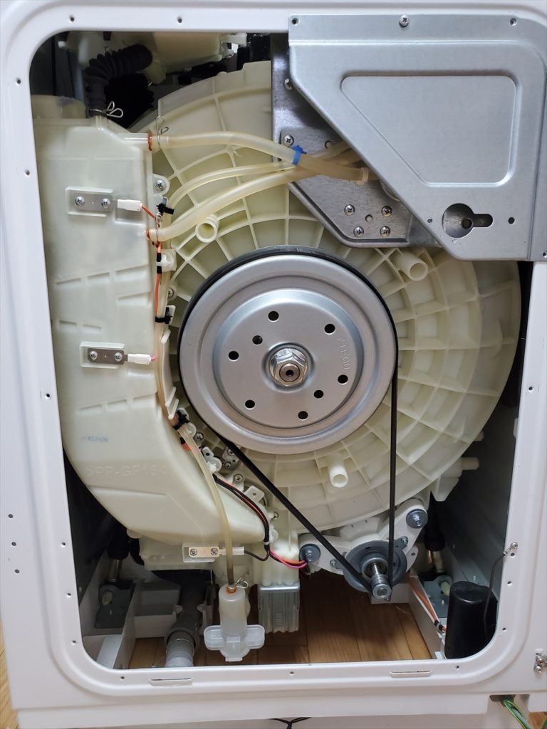 ドラム式洗濯機の排水修理とホコリ取り（パナソニック）